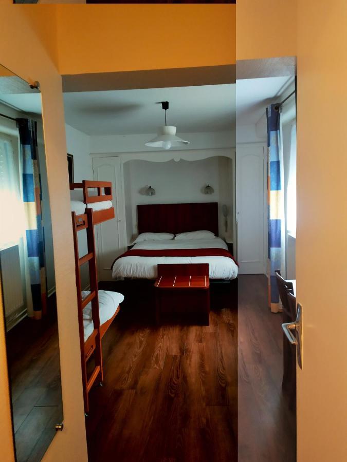 Hotel Le Postillon Pau Exterior photo